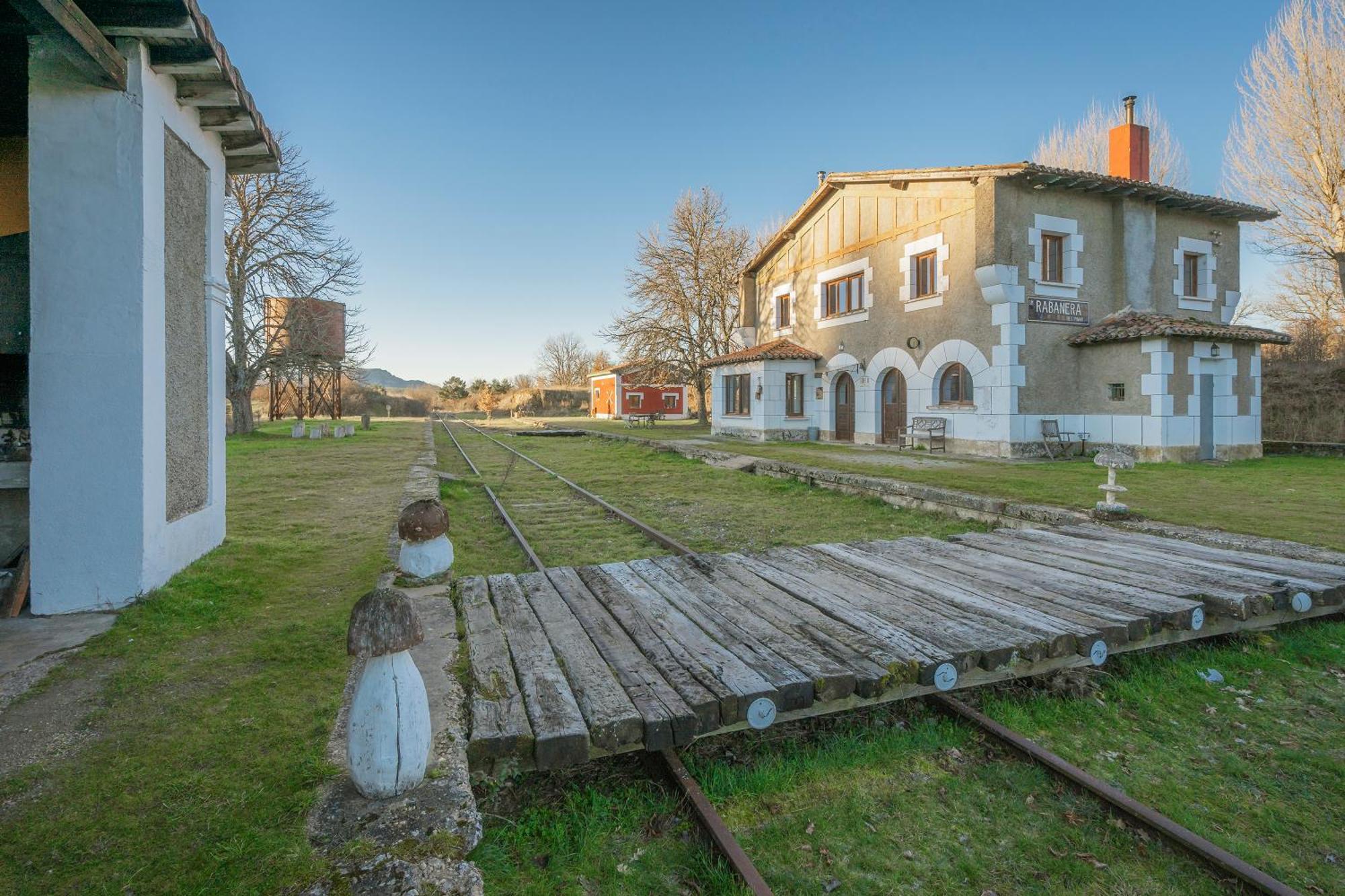 Maison d'hôtes La Estacion De Rabanera à Rabanera del Pinar Extérieur photo