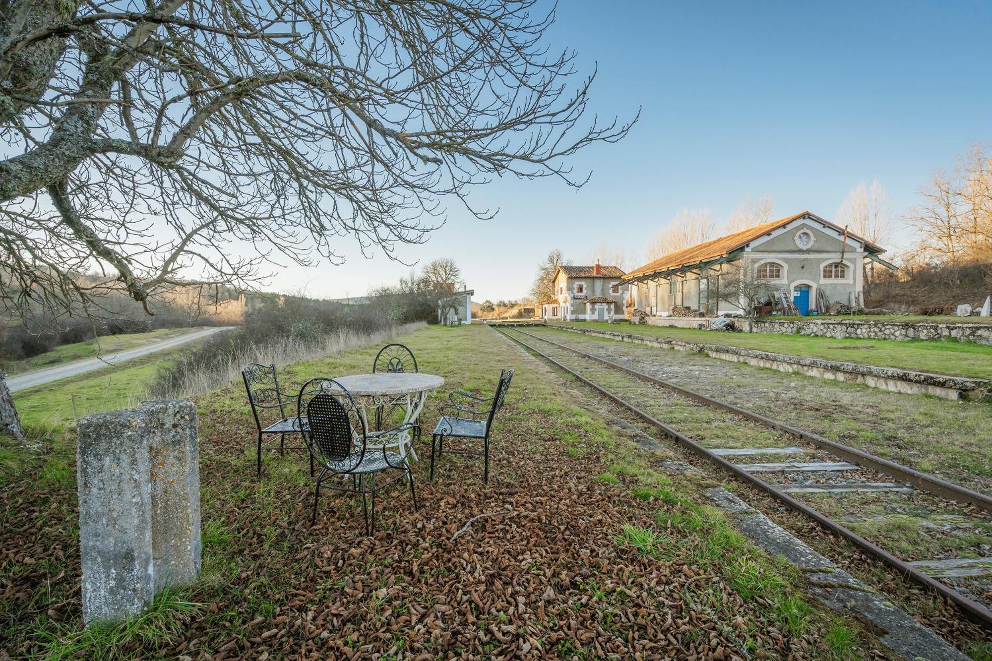 Maison d'hôtes La Estacion De Rabanera à Rabanera del Pinar Extérieur photo